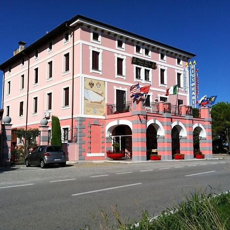 Dogana Vecchia - Hotel & Residence B&B Ristorante & Pizzeria Trivignano Udinese المظهر الخارجي الصورة