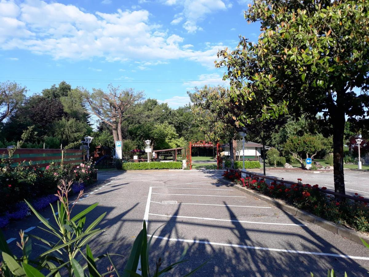 Dogana Vecchia - Hotel & Residence B&B Ristorante & Pizzeria Trivignano Udinese المظهر الخارجي الصورة